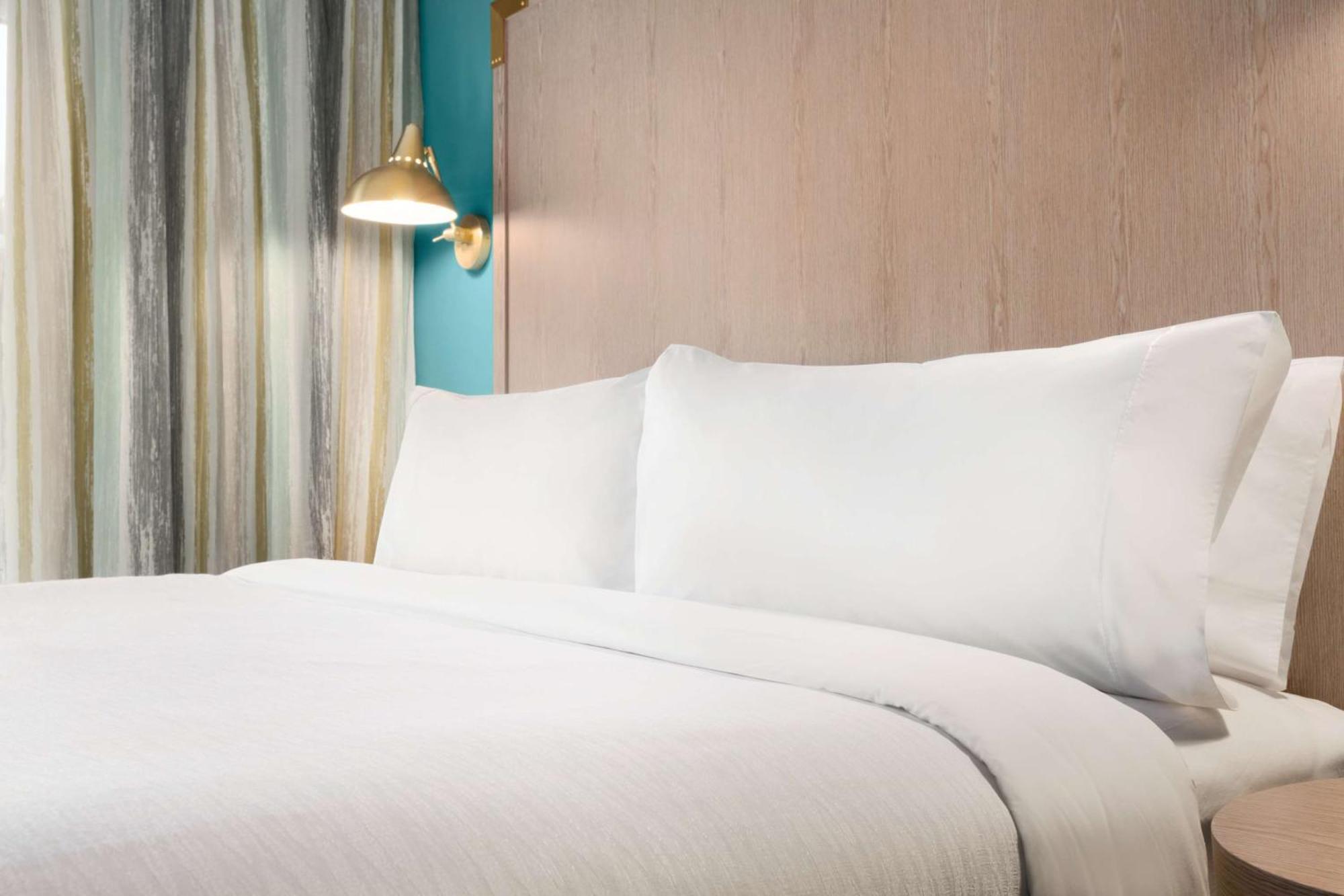 Embassy Suites By Hilton Boulder Extérieur photo