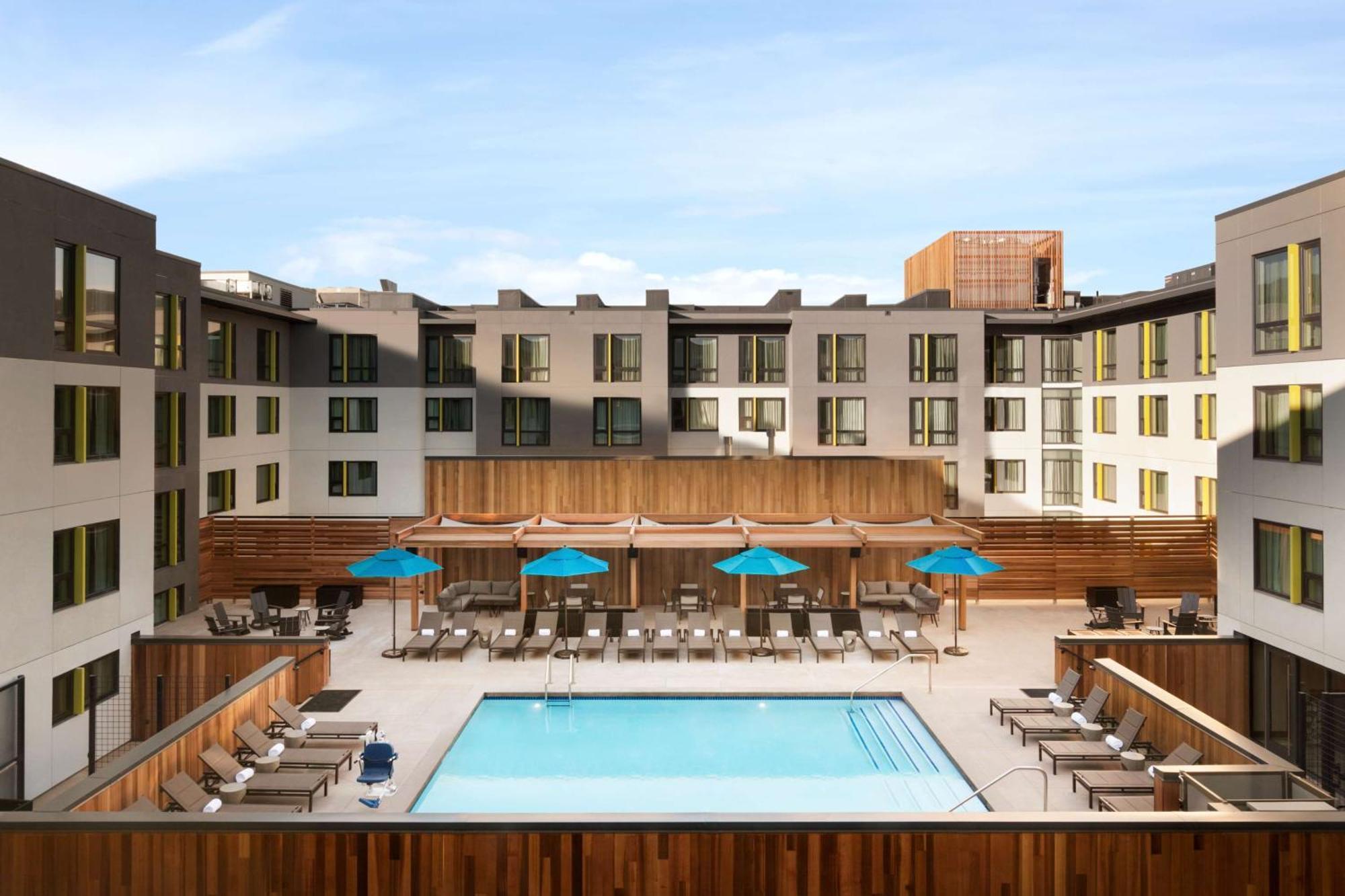 Embassy Suites By Hilton Boulder Extérieur photo
