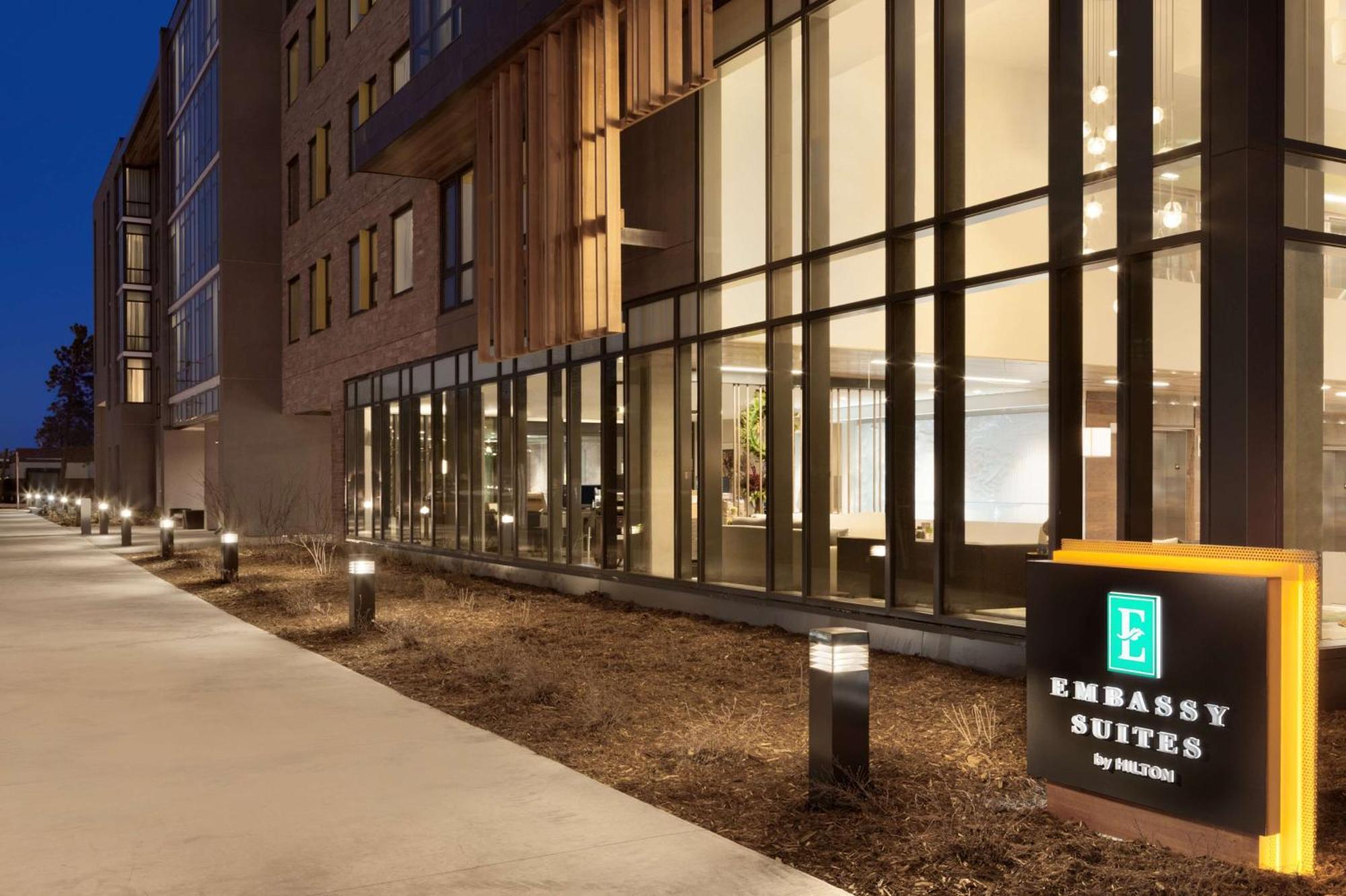 Embassy Suites By Hilton Boulder Extérieur photo
